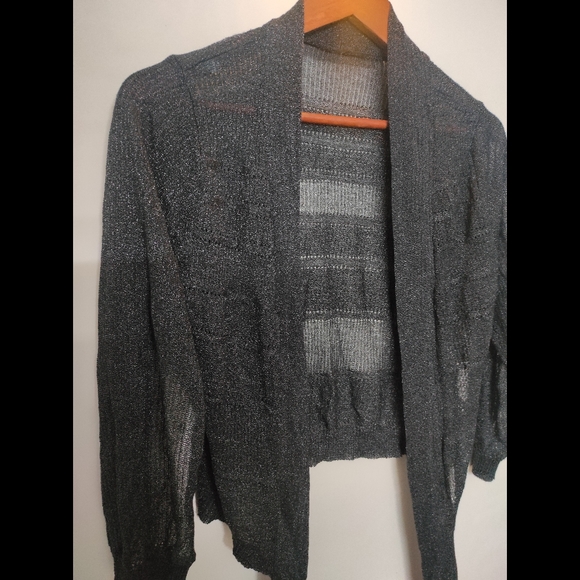 ❌SOLD❌ BLACK SHIMMER SHRUG - Picture 3 of 6